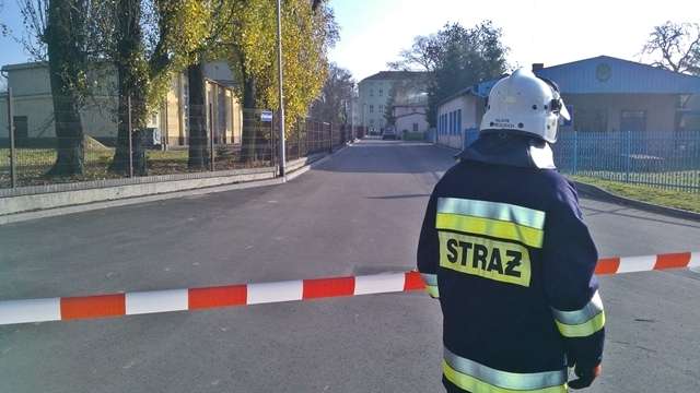 Informacja telefoniczna: bomba w szkole!