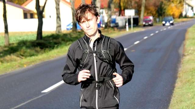 23 km do szkoły w jedną stronę. Biegiem 