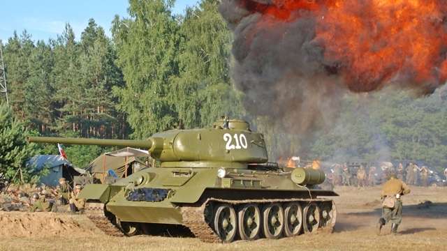 Piknik militarny - bitwa pancerna