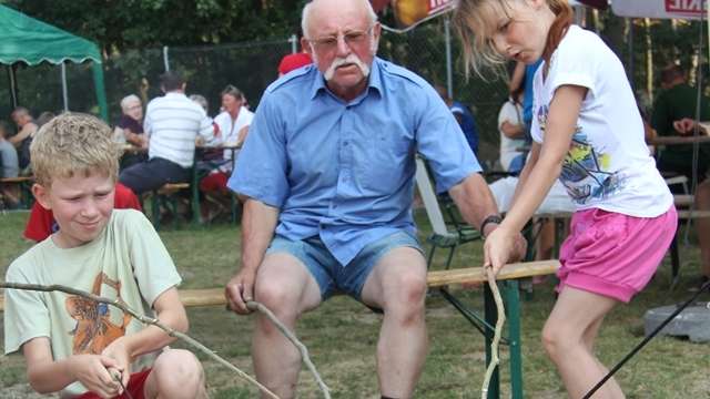 Z rodziną na działce