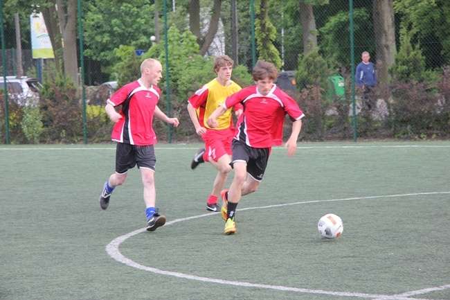 Klan rozgromił Team Zabel