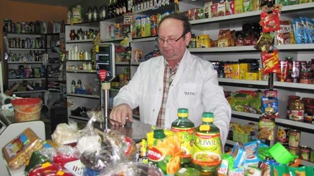 Supermarkety czy rekiny handlowe?