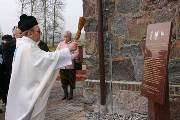Odsłonięcie tablicy, wydanie książki 