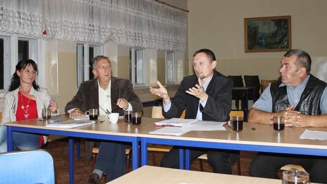 Podzieleni
