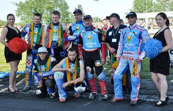 Pojadą w finale