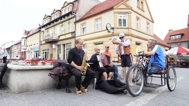 Jak oni grają i śpiewają