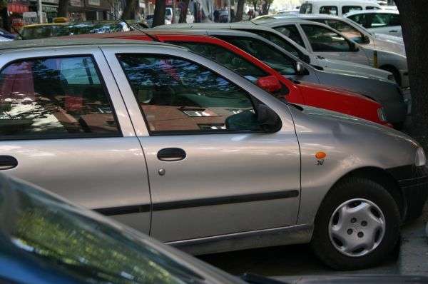 Urzędnicy: odblokujcie parking