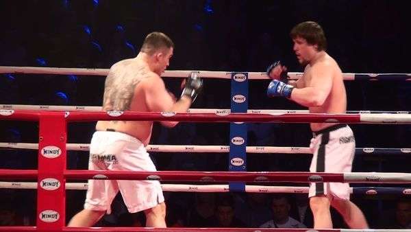 [wideo] Gala MMA w Pile - Walka Tomasza Sarary 