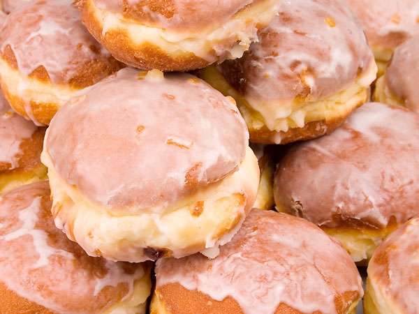 Tłusty czwartek - Jak powstają pączki?