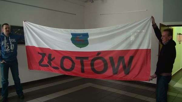 ZCAS kupił flagi z napisem Złotów