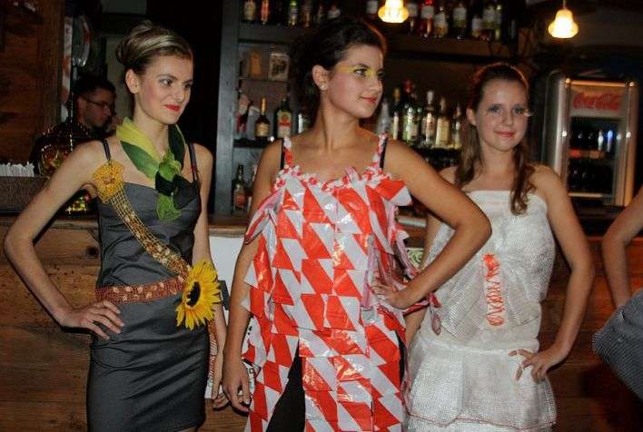 Relacja wideo z pokazu mody w Magazyn Cafe