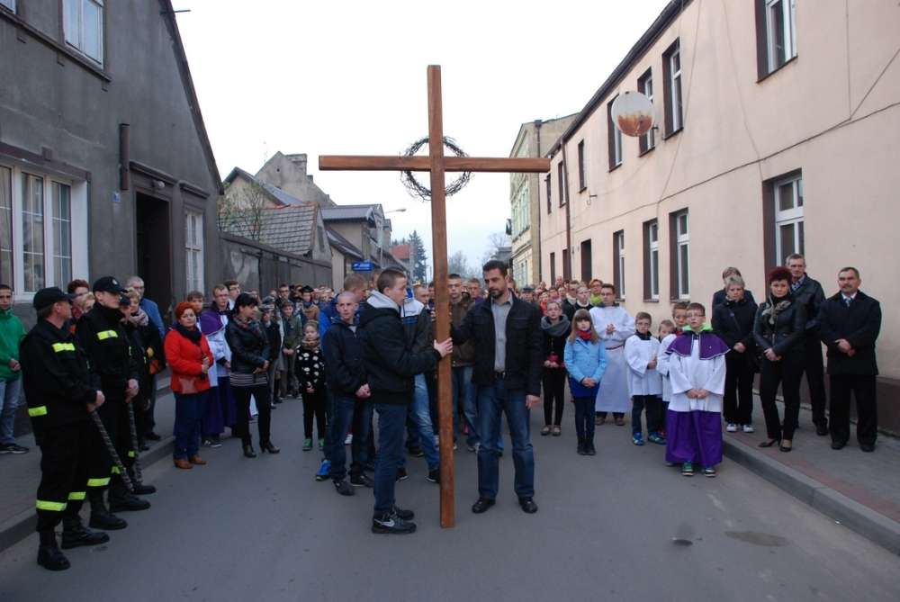 Droga Krzyżowa ulicami Łobżenicy