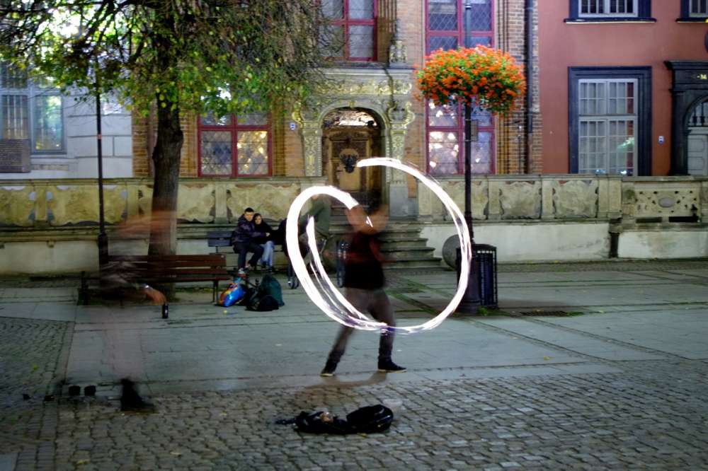 FOTOMISJA: ŻYCIE W MIEŚCIE - konkurs fotograficzny