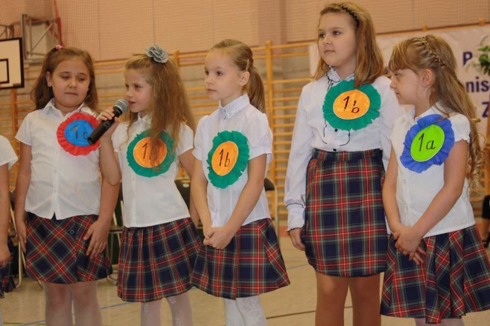 Pasowanie pierwszoklasistów z Jedynki