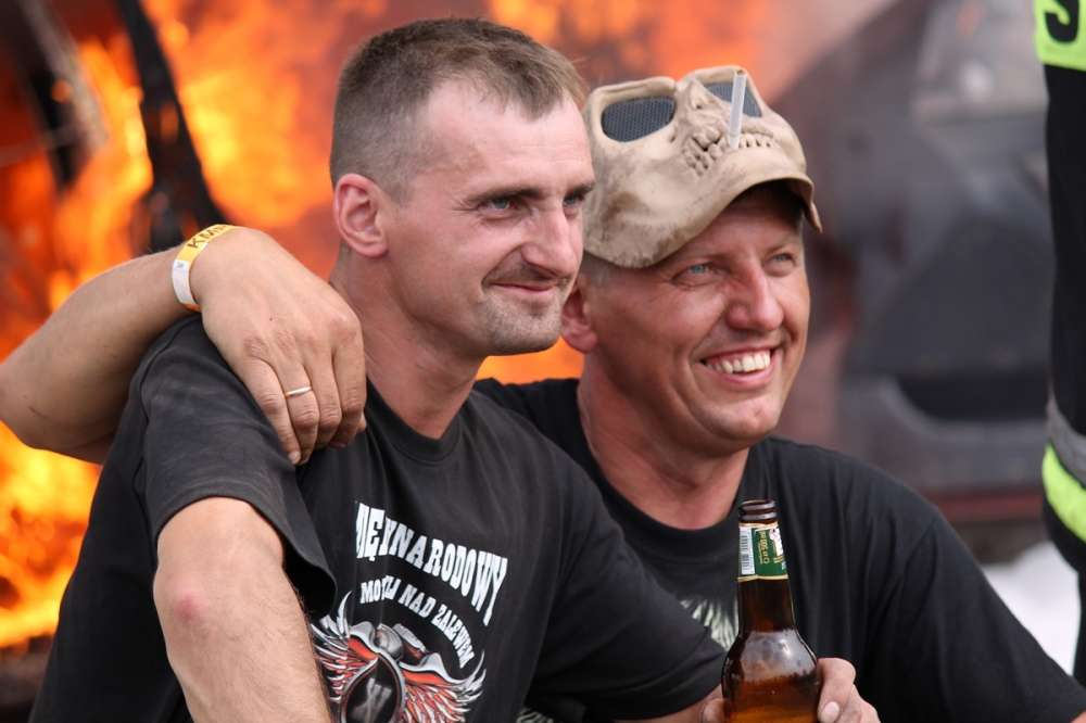 14 Płonące Party, Nowy Dwór - zemsta na fordzie mondeo