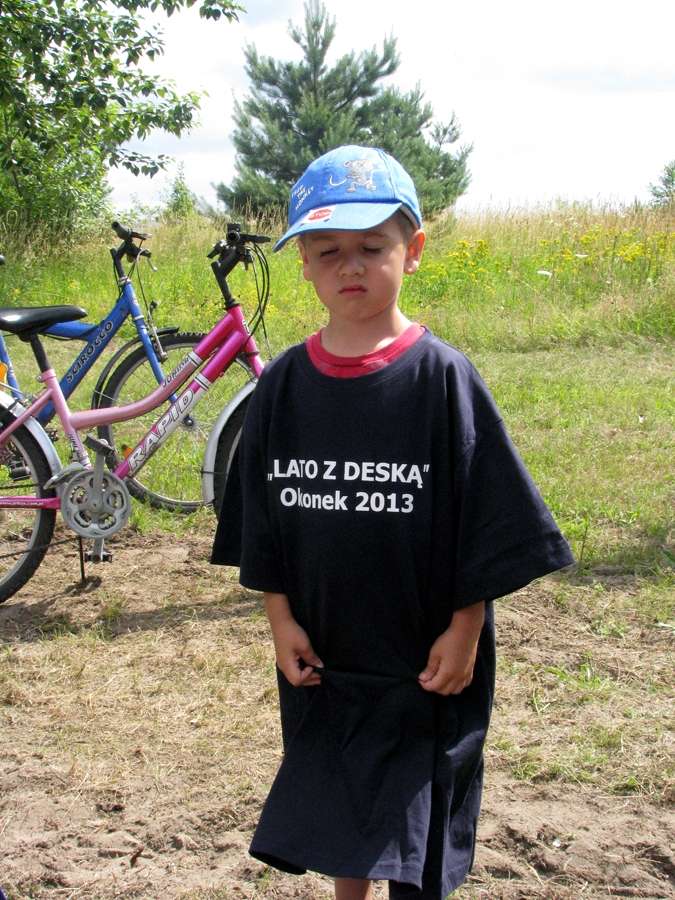 Lato z deską w Okonku