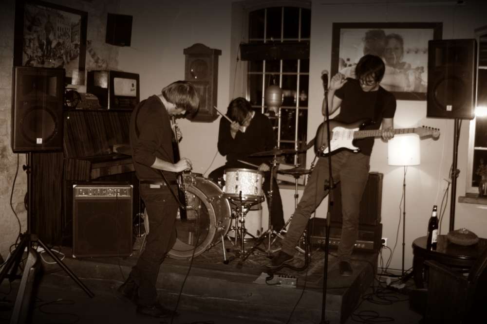 Dead Snow Monster w Magazyn Cafe