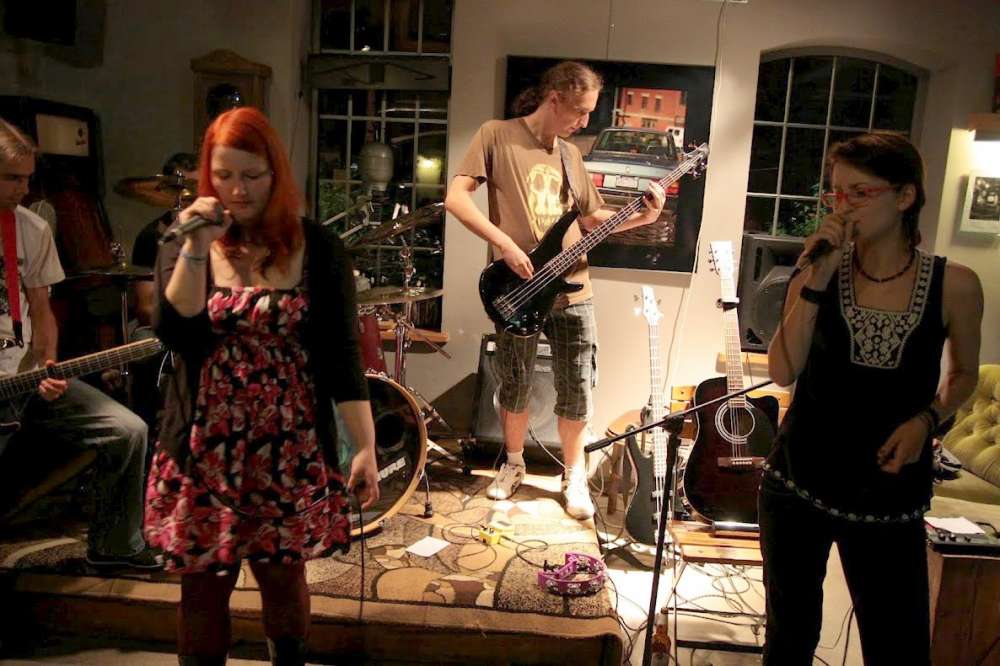 Koncert zespołu Anomalia w Cafe Magazyn