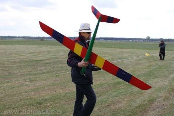 V Piknik modelarski w Płoskowie