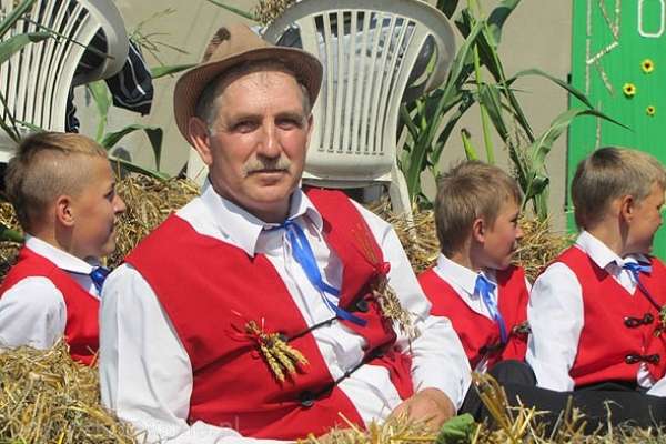 Powiatowo - Gminne dożynki Dębno 2010 (gmina Łobżenica)