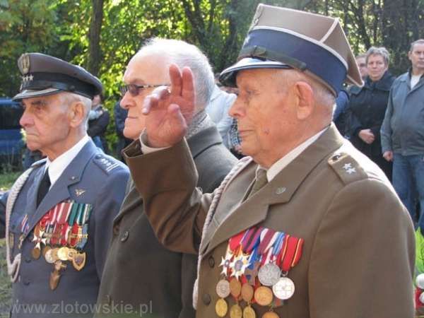 Przeniesienie pomnika w Grudnej