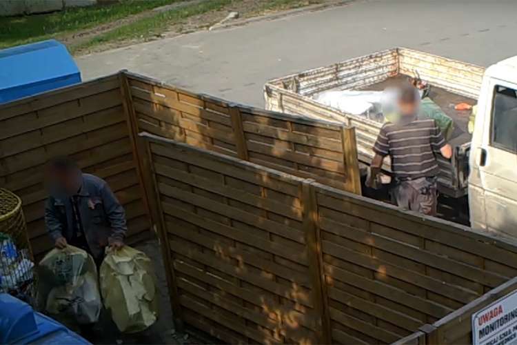 Niewiedza, nieuczciwość, bezczelność – wiele jest powodów, dla których w taki sposób pozbywamy się ś