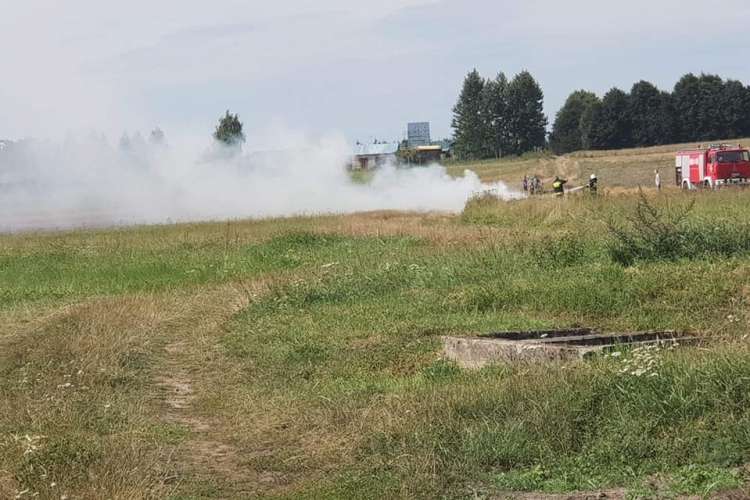 OSP Sypniewo gasiło płonące ściernisko