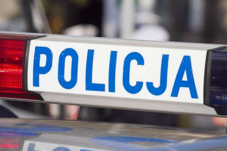 Alkohol i narkotyki, kaskadowy pomiar prędkości i bezpieczny sierpień