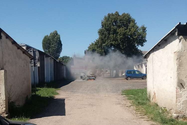 Pożar auta w Jastrowiu