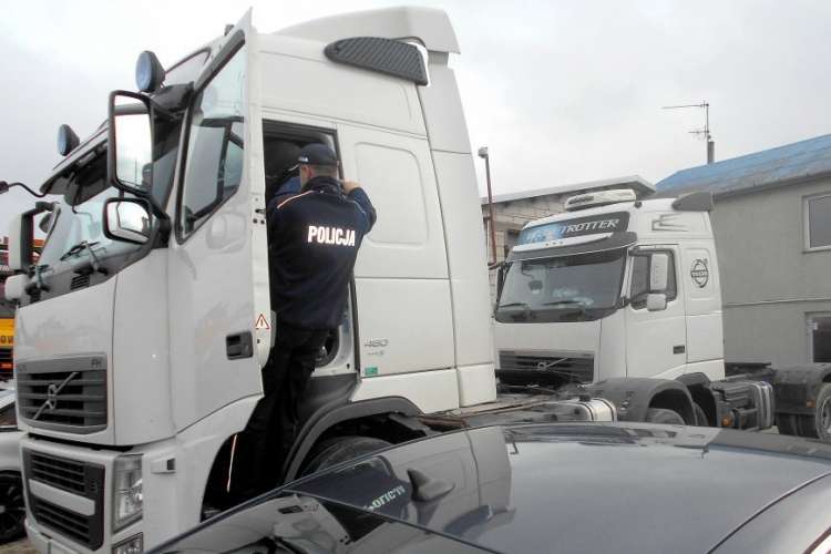 Rozpoczęły się krajowe działania kontrolno – prewencyjne pn. „TIR”