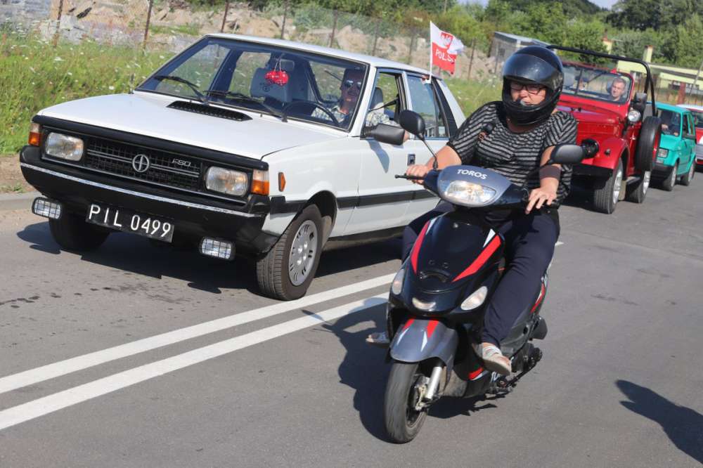 Parada dawnych pojazdów i motocykli podczas Dni Tarnówki 2018