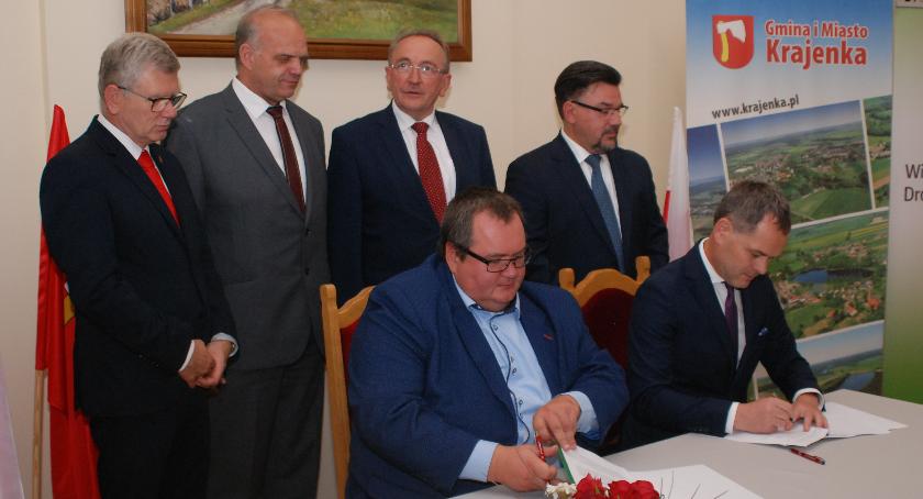 Podpisanie umowy na rozbudowę drogi wojewódzkiej nr 190