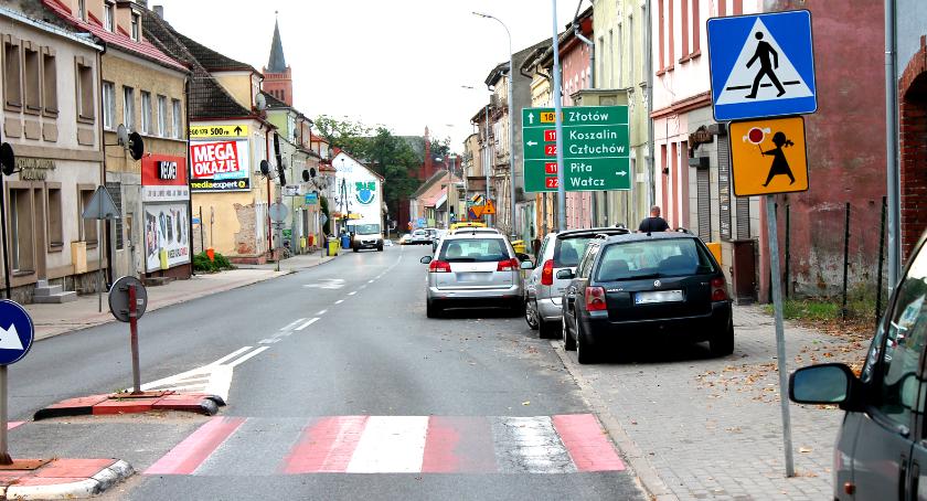 Parkingowy horror w Jastrowiu. Jak rozwiązać ten problem?