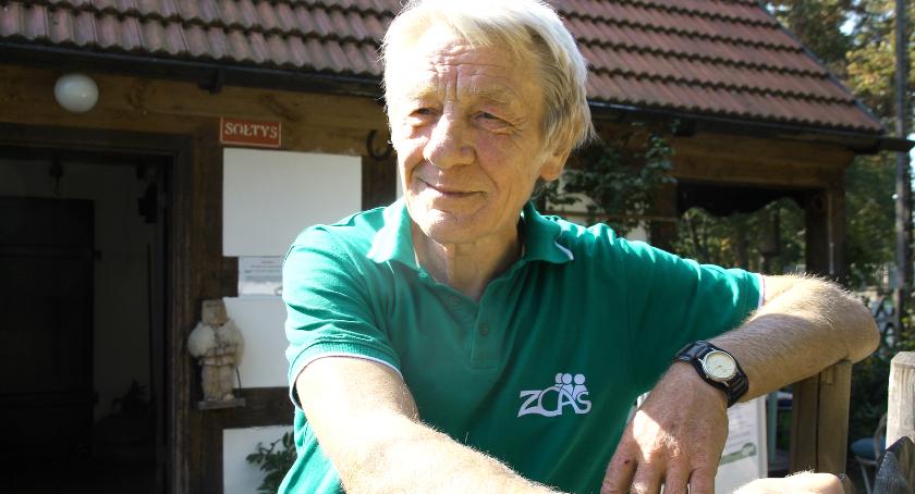 Sołtys dyrektor na zagrodzie - Bolesław Piotrów opowiada o skarbach Zagrody Krajeńskiej i nie tylko