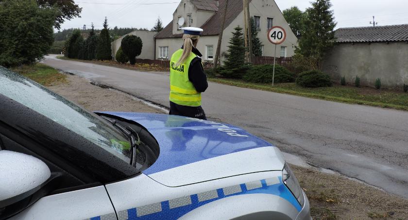 Niesprawne technicznie auta pod nadzorem policjantów