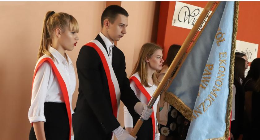 Święto Szkoły i Dzień Edukacji Narodowej w Ekonomie