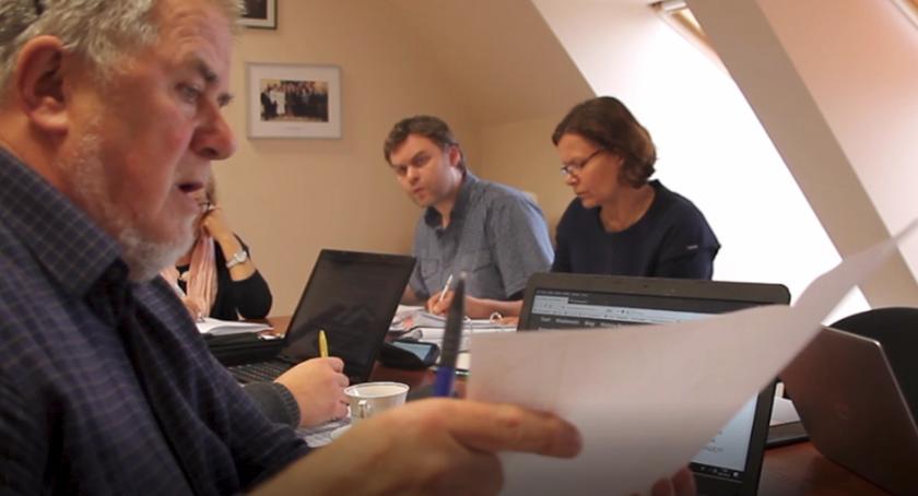 Jerzy Kołodziejczyk zarzuca A. Pulitowi kłamstwo - pokazuje mapy i dokumenty