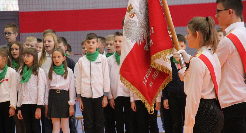 Uczniowie SP2 uczcili 100. Rocznicę Odzyskania przez Polskę Niepodległości