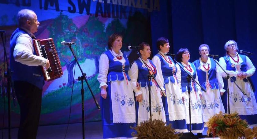 Dzwon i Mysomtacy na przeglądzie w Debrznie