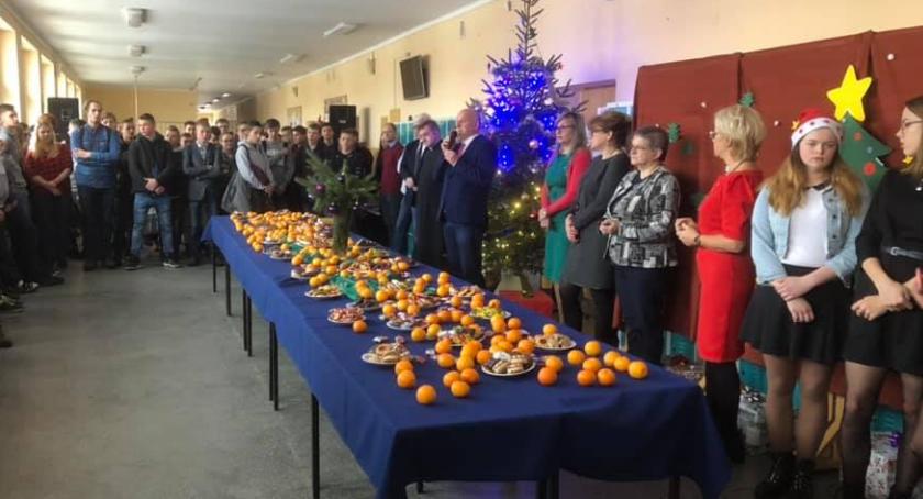 Spotkanie przy świątecznym stole w CKZiU