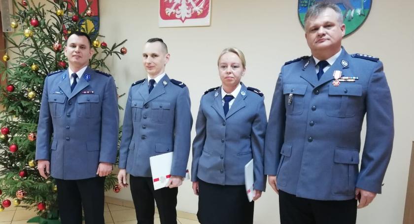Gratulacje i wyróżnienia dla policjantów 