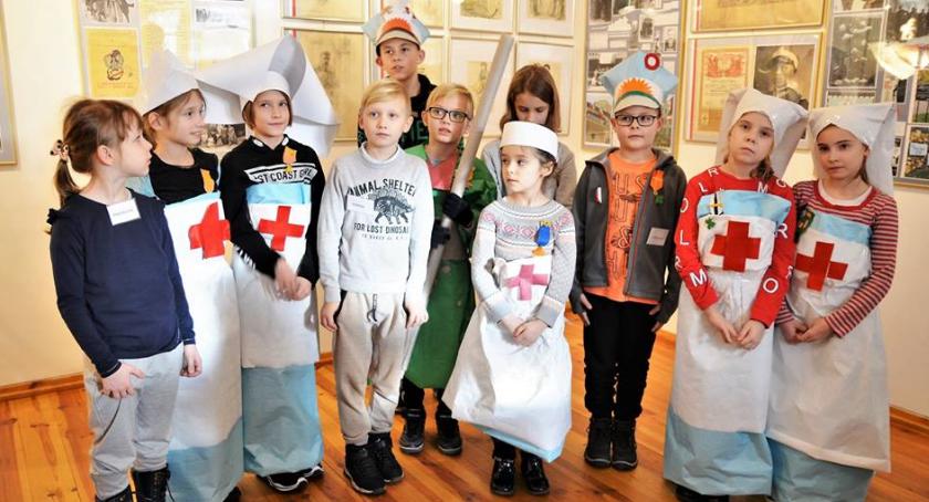 Ułani, powstańcy i sanitariuszki w Muzeum Ziemi Złotowskiej
