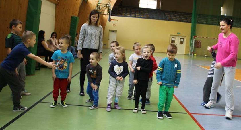 Sportowe ferie u Pszczółki Mai