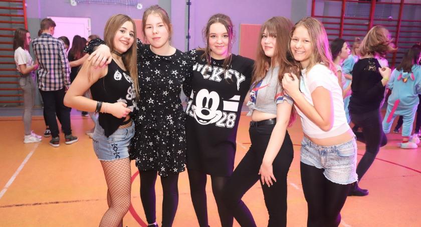 Dyskoteka karnawałowa klas V - VIII Jedynki