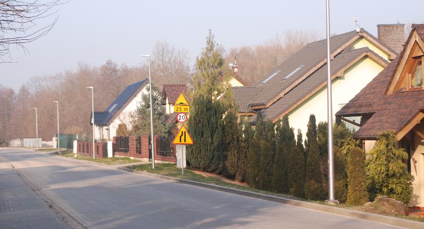 Systematycznie rozjaśniają gminę
