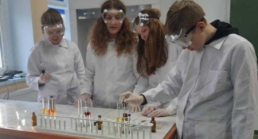 Chemiczny kameleon w Jedynce