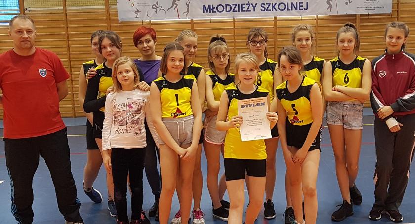 Piłkarki ręczne z Jedynki na Mistrzostwach Rejonu Pilskiego w Budzyniu