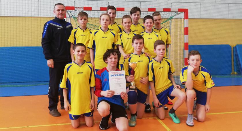 Piłkarze ręczni z Jedynki wicemistrzami Rejonu Pilskiego