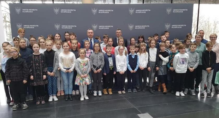 Uczniowie Zespołu Szkół Katolickich z wizyta w Urzędzie Marszałkowskim