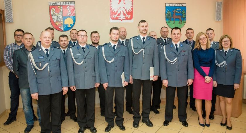 Awanse policjantów w Złotowie